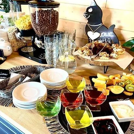 In With & Views 펜션